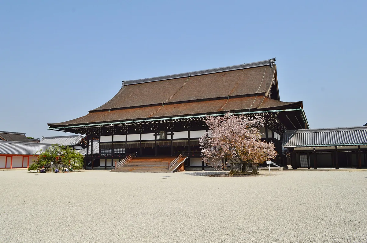 The Shishinden ceremonial hall and white gravel courtyard at the Kyoto Imperial Palace