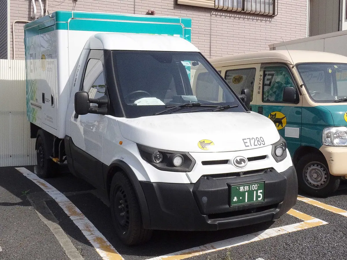 A Yamato Transport delivery van used for takkyubin, Tokyo